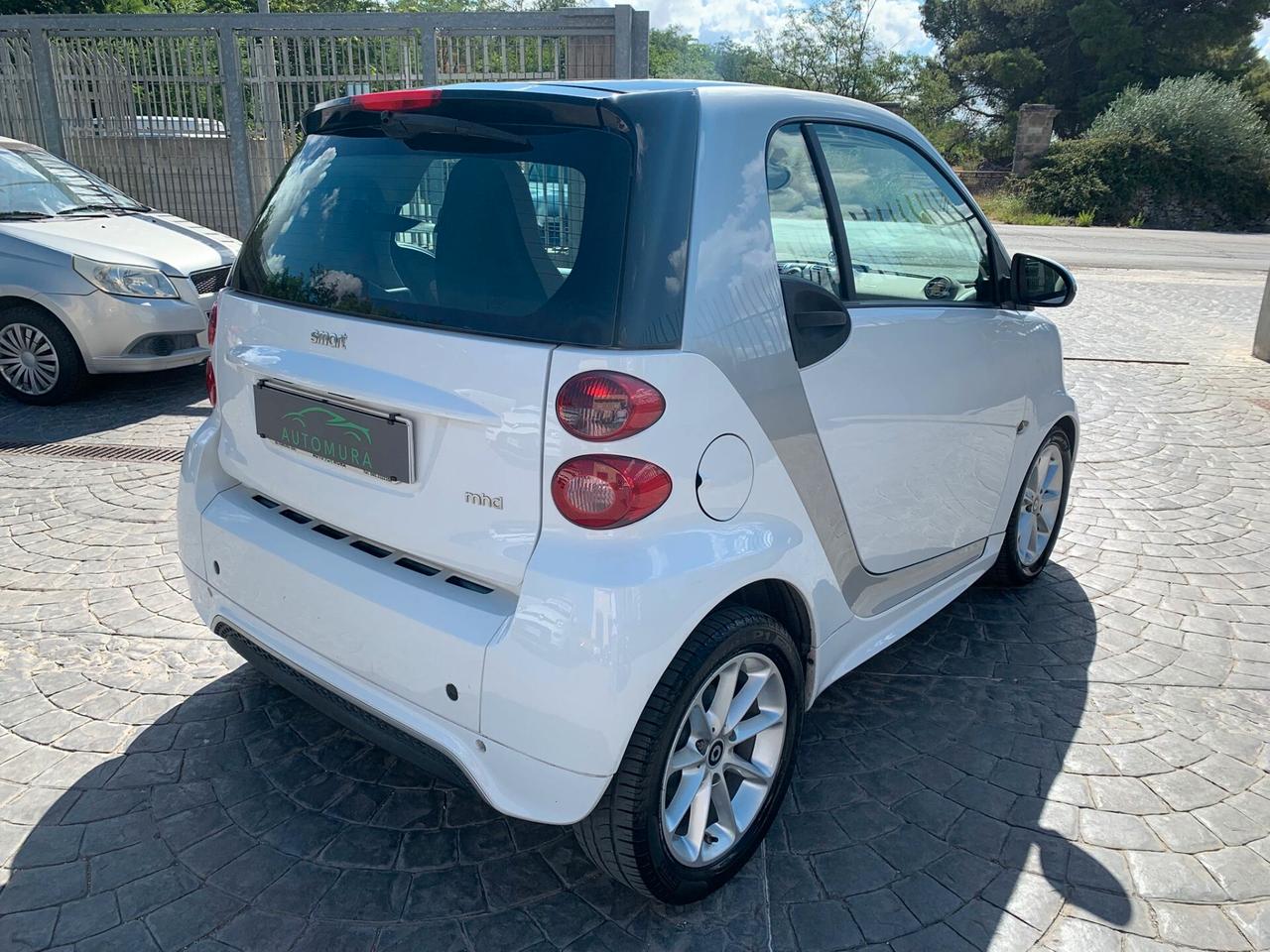 Smart ForTwo 1000 52 kW MHD coupé passion