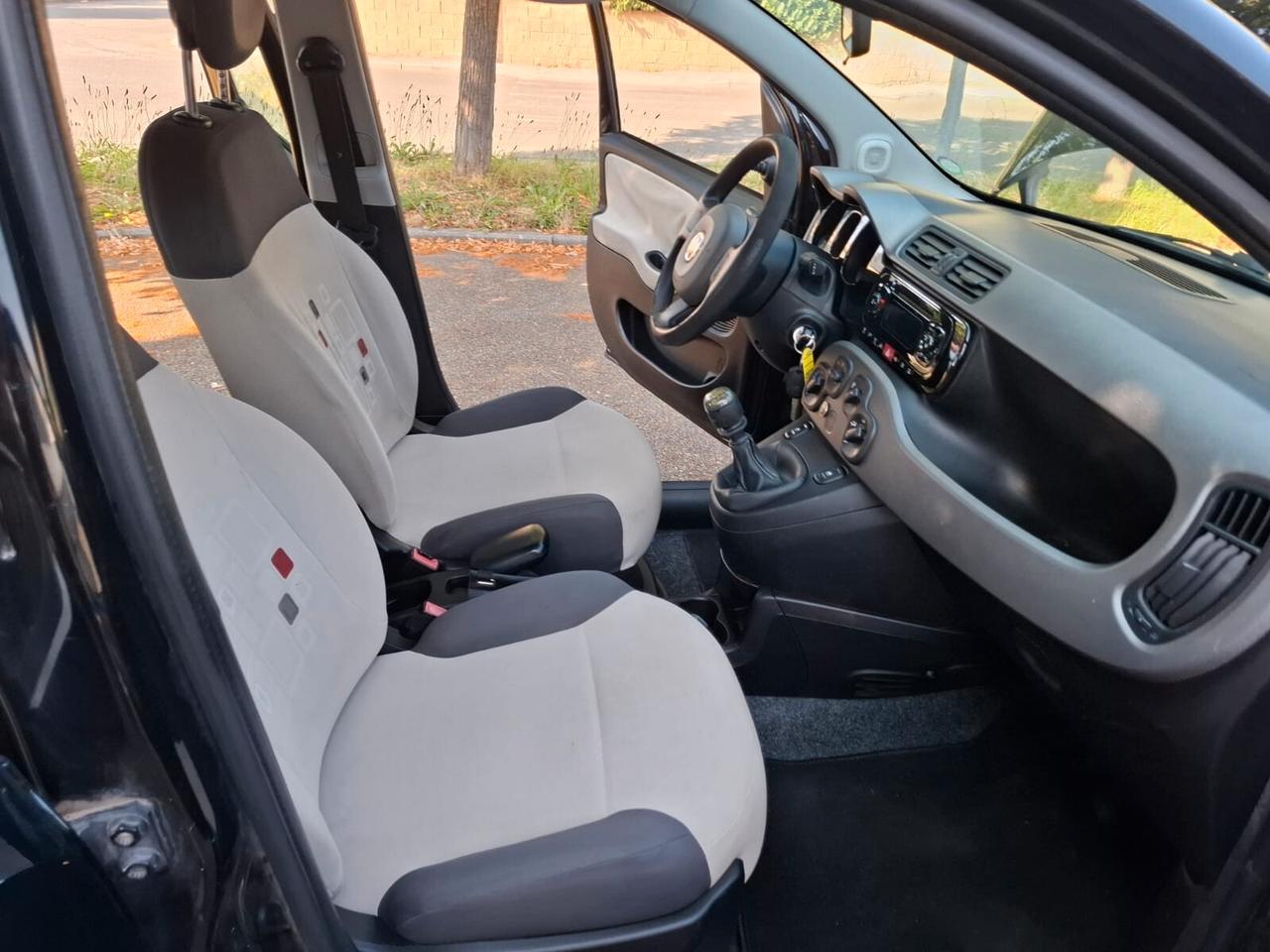 Fiat Panda 1.2 Dynamic SOLAMENTE 127.000 KM