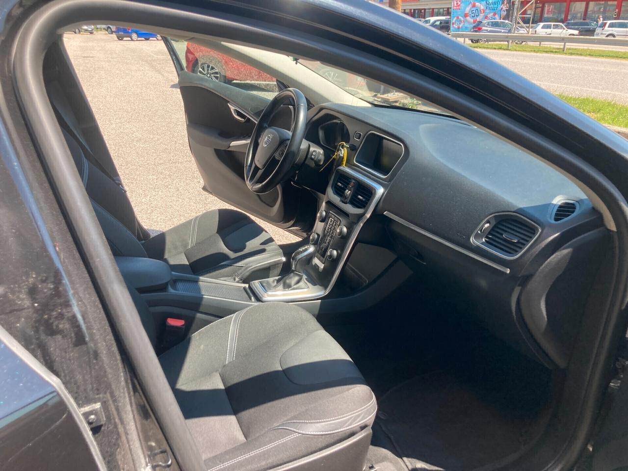 Volvo V40 D2 Geartronic Kinetic