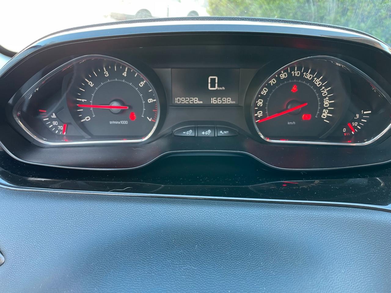 Peugeot 208 1.4 VTi 95 CV 5p. GPL Allure