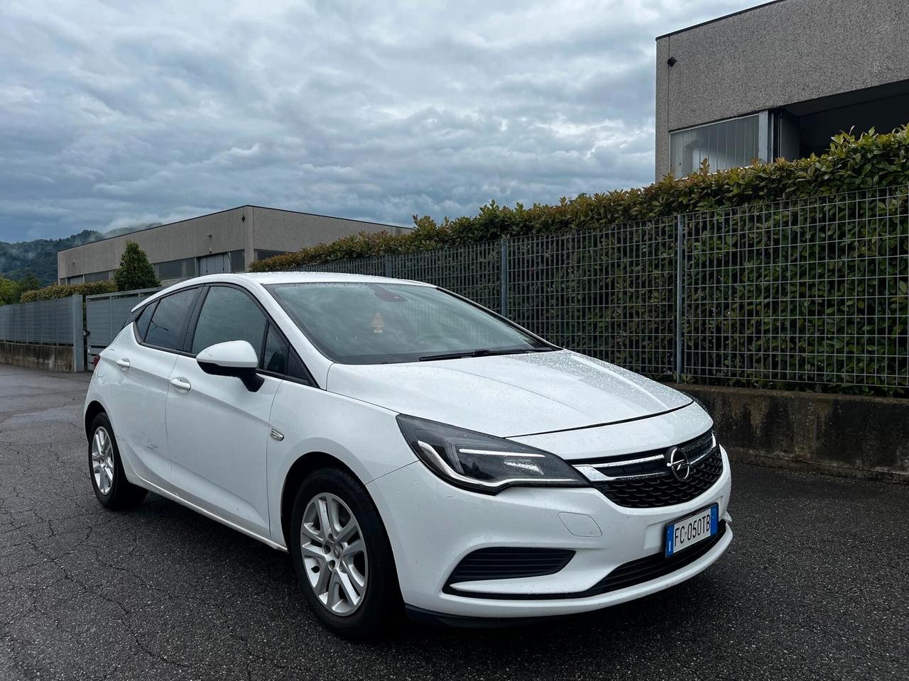 Opel Astra 1.6 CDTi 110CV Start&Stop 5 porte Innovation