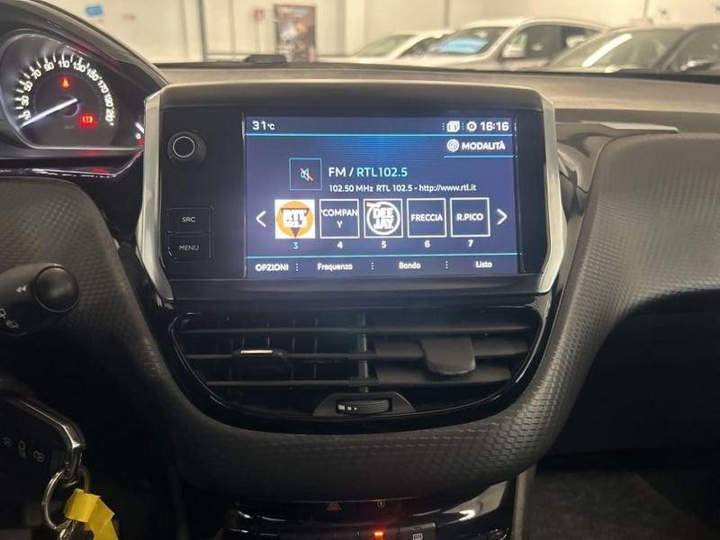 Peugeot 208 5P 1.2 PURETECH ALLURE S&S 82CV NEOPATENTATI