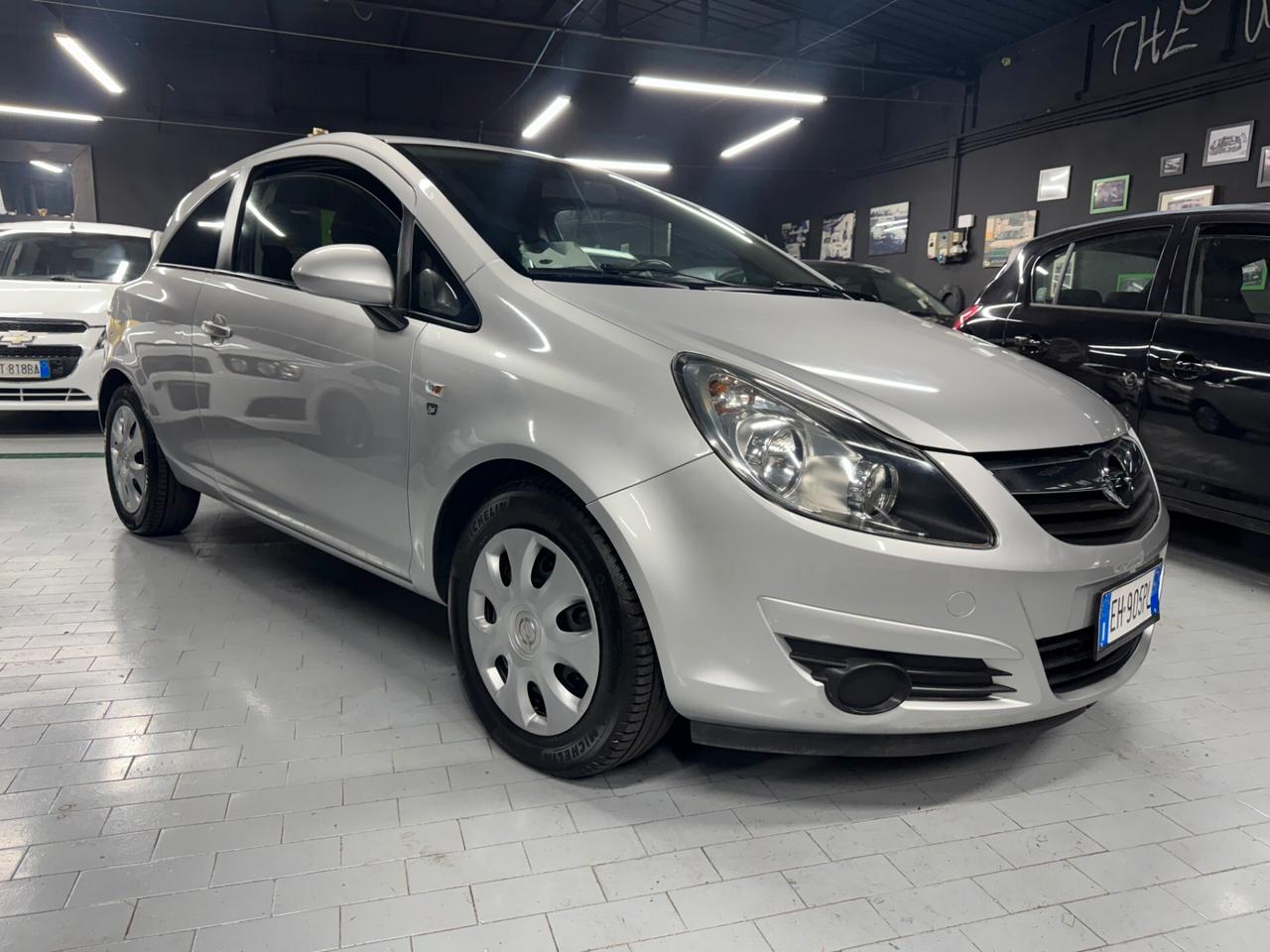 Opel Corsa 1.2 3 porte Elective Neopatentati