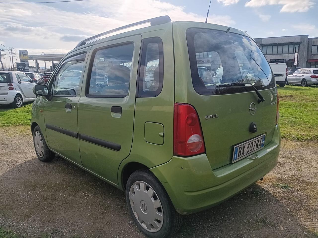 Opel Agila 1.2 16V Comfort
