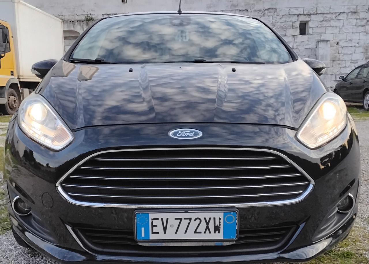 Ford Fiesta 1.5 TDCi 75CV 5 porte Titanium