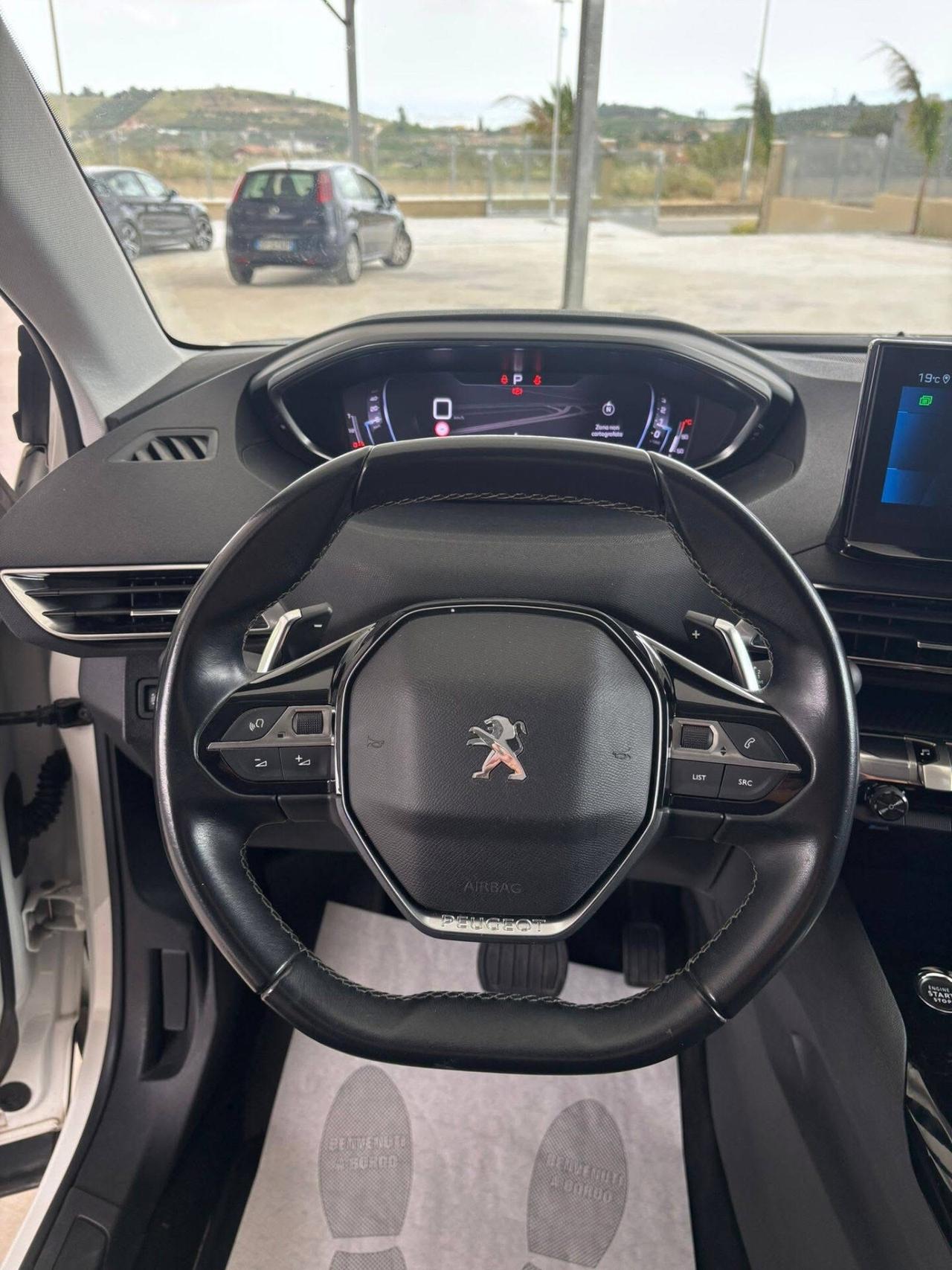 Peugeot 3008 BlueHDi 130 S&S Allure