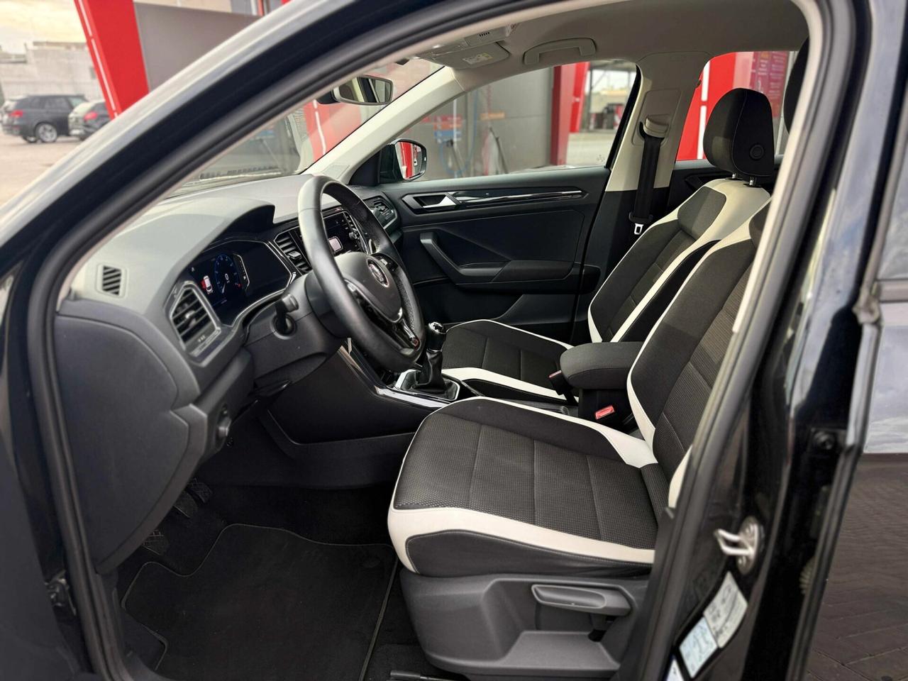 Volkswagen T-Roc 1.6 TDI SCR Advanced BELLA