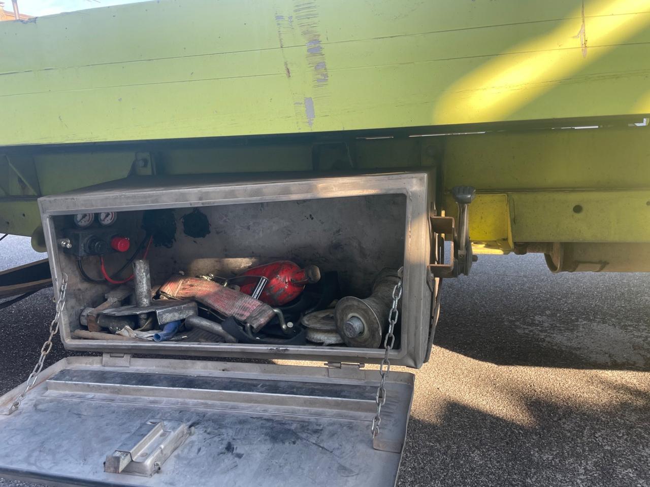 Carro attrezzi soccorso stradale