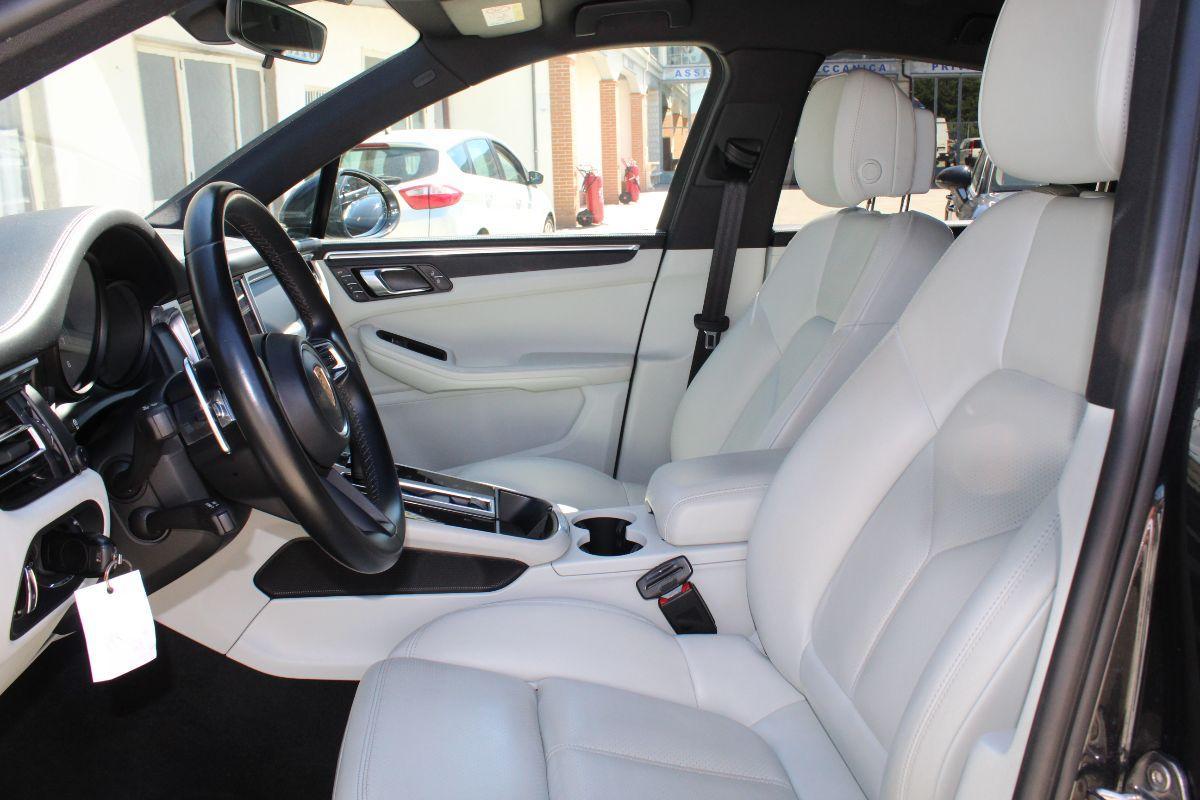 PORSCHE - Macan - 2.0