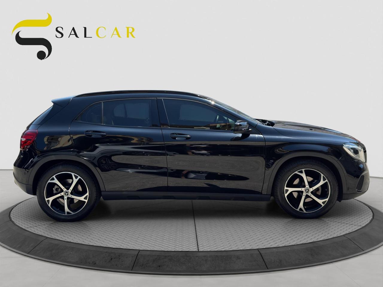 Mercedes-benz GLA 200 d 2.2 136cv Night Edition Tetto 2017