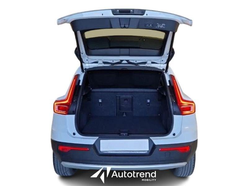 Volvo XC40 T2 129 CV NAVI LED Momentum Pro