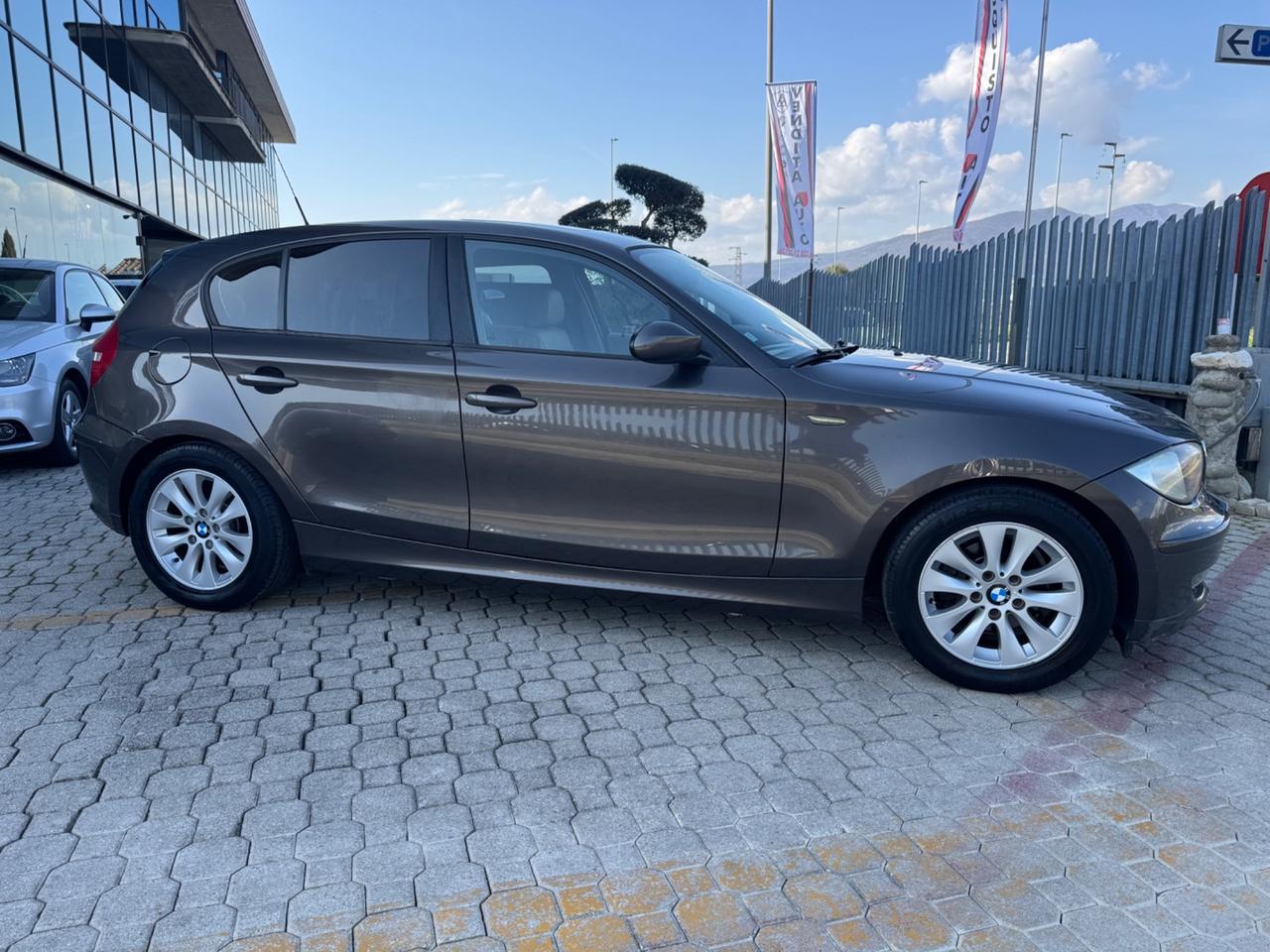 Bmw 116 116i 5p. Futura