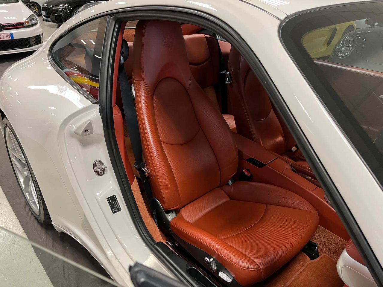 Porsche 911 Carrera 4S Coupé