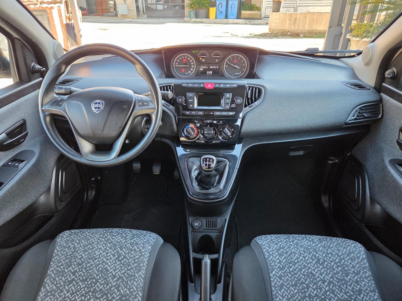 Lancia Ypsilon 1.2 benzina 69 cv - 06/2019 60.000 km