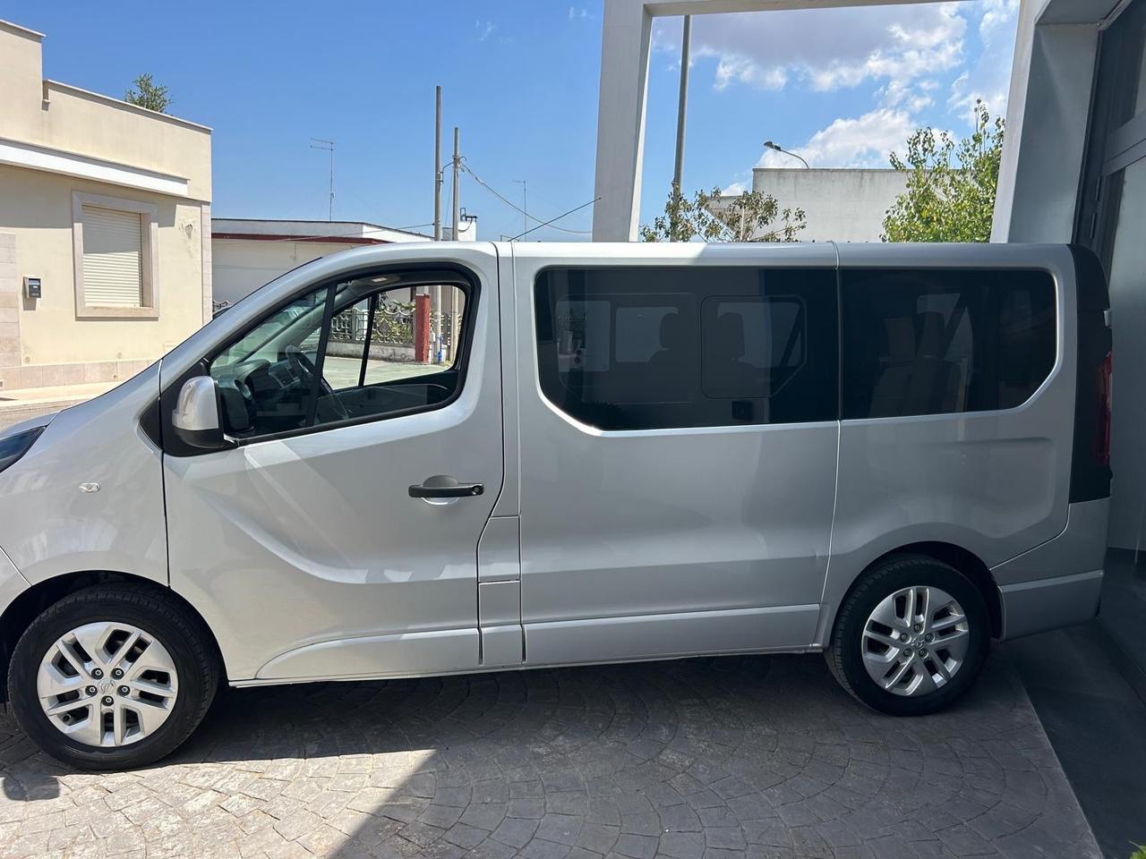Opel Vivaro 1.6 D 125 Cv 9 POSTI AUTOVETTURA-2018