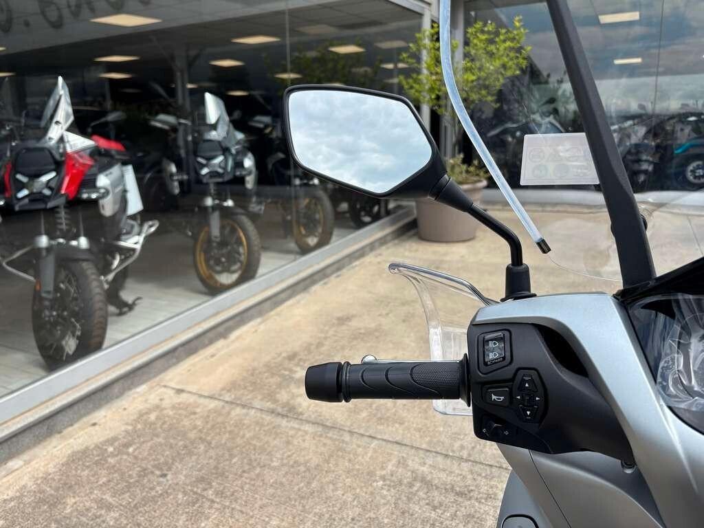 Honda SH 125 2026 Nuovo pronto consegna Tuo a soli 44 Euro al mese