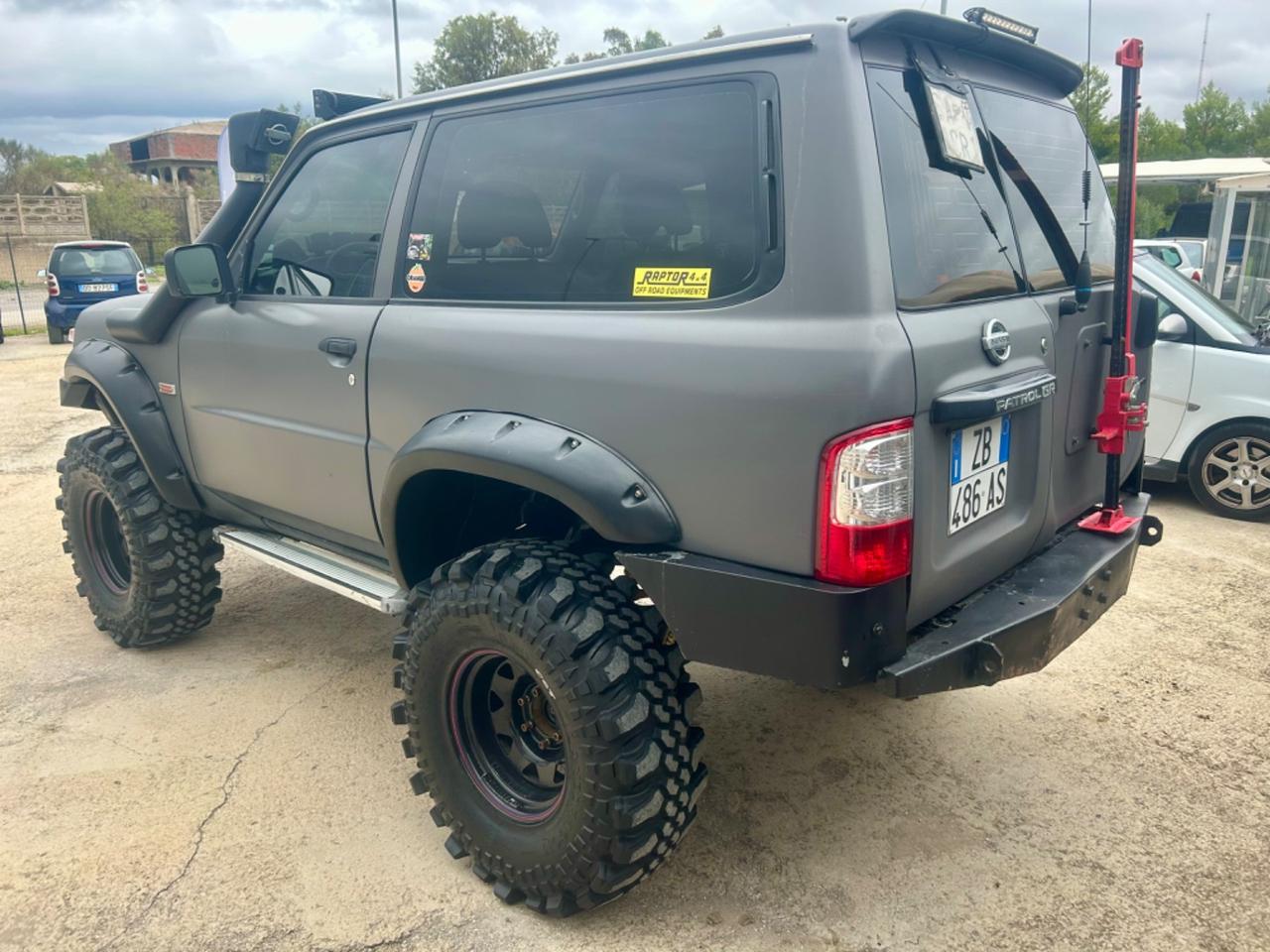 Nissan Patrol GR Y61 2.8 EXTREME OFF ROAD