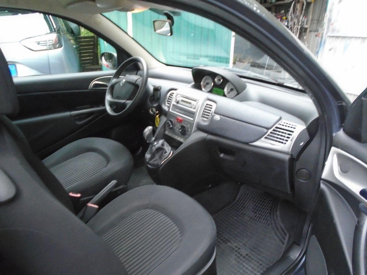 Ypsilon' 09 Argento 61000 KM OK NEOP. UNIPRO