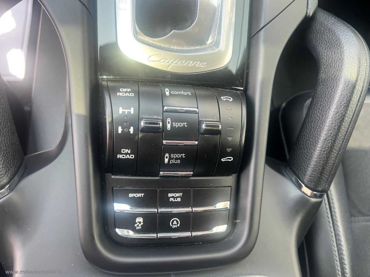 PORSCHE Cayenne 3.0 Diesel Platinum Edition TETTO 21 CAMERA PURE BLUE