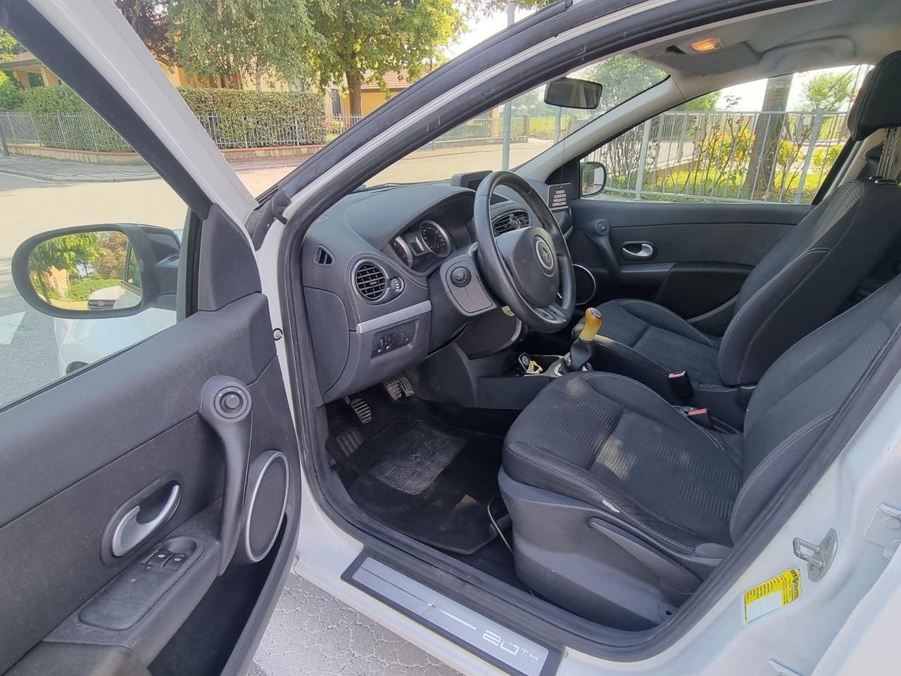 Renault Clio 1.2 16V 5 porte Dynamique
