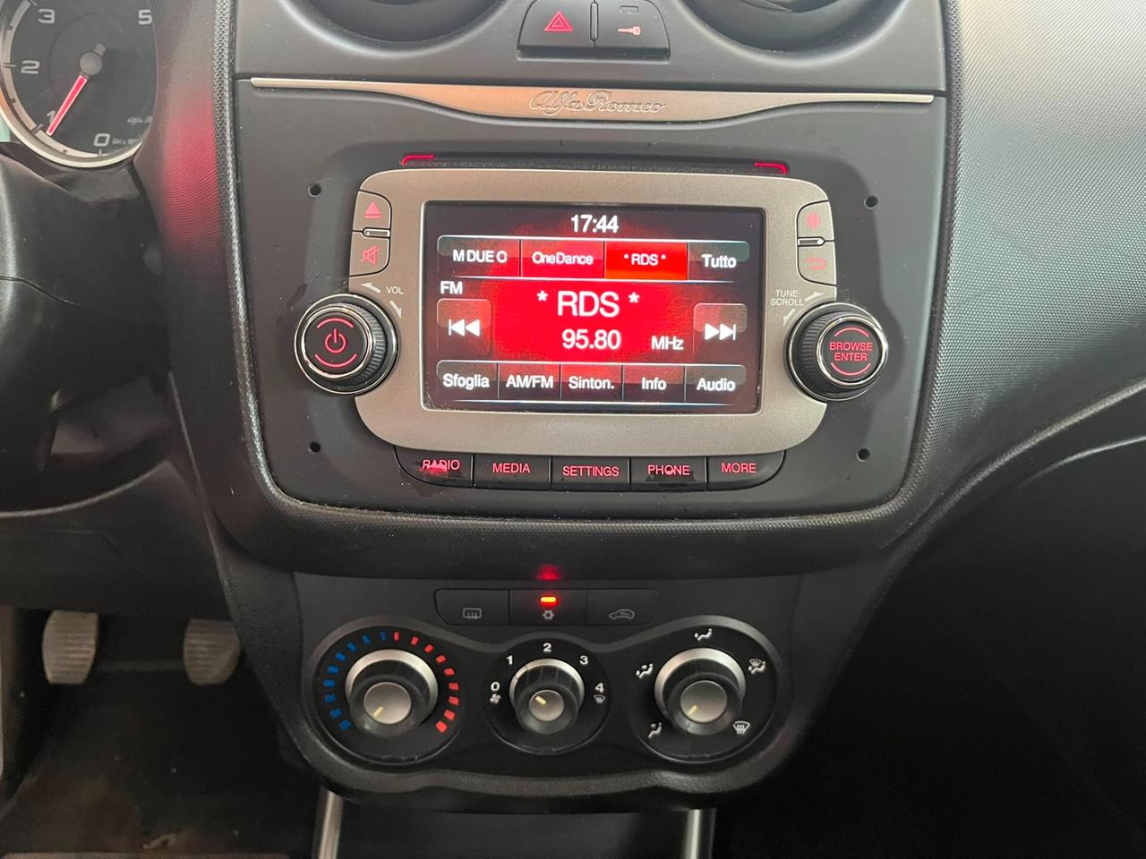 Alfa Romeo MiTo 1.3 JTDm - 140000KM!! - 2014