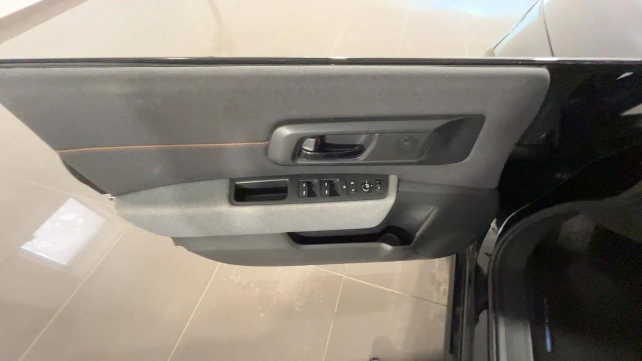 Honda e Advance 17