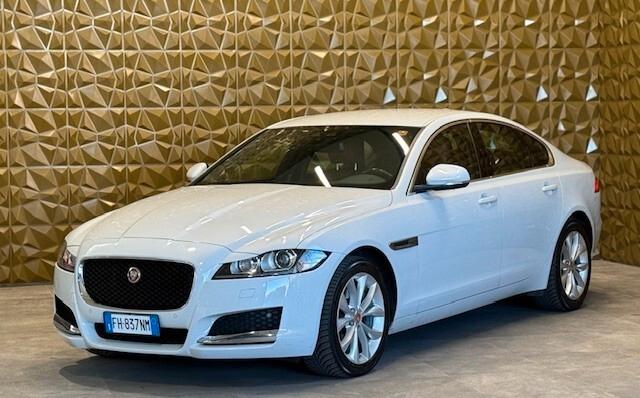 Jaguar XF 2.0 D 180 CV AWD aut. Prestige