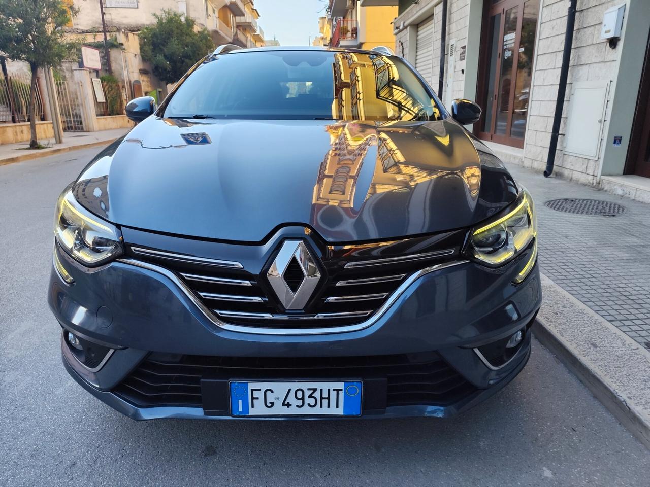 Renault Mégane Sporter 1.5 dCi NAVI PELLE AUTOMATICA