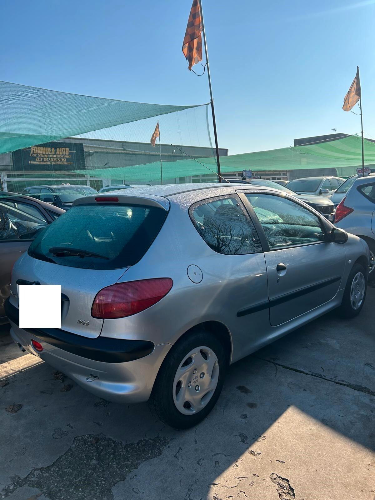 Peugeot 206 1.1 3p. XT OK Neo patentati