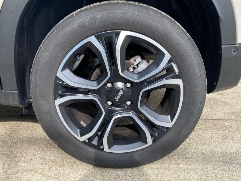 Jeep Avenger e-Hybrid 1.2 MHEV e-Hybrid Turbo Summit