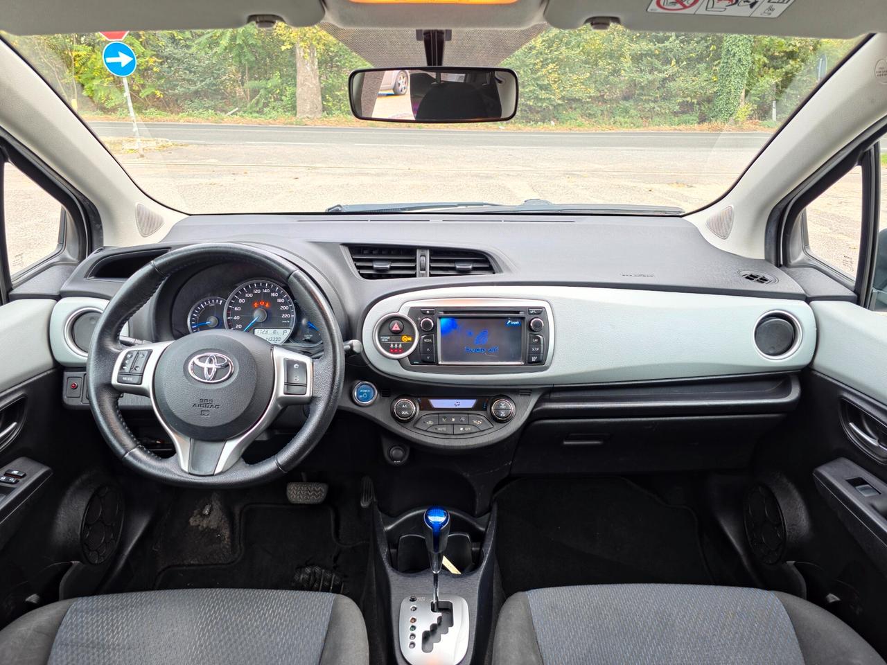 Toyota Yaris 1.5 Hybrid 5 porte Lounge 2014-E5B Automatica NEO