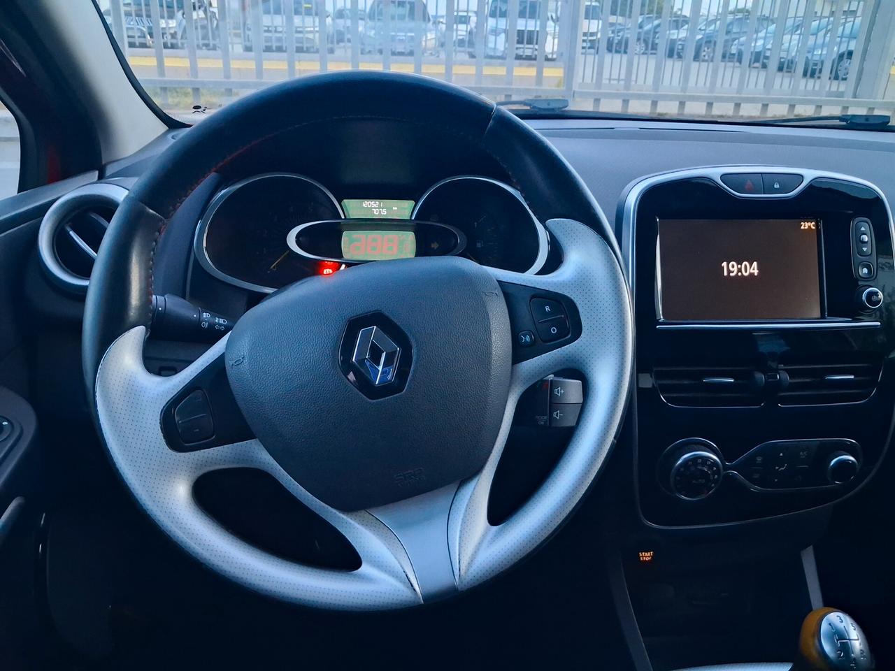 RENAULT Clio Duel 1.500 dCi 90cv Km120.400