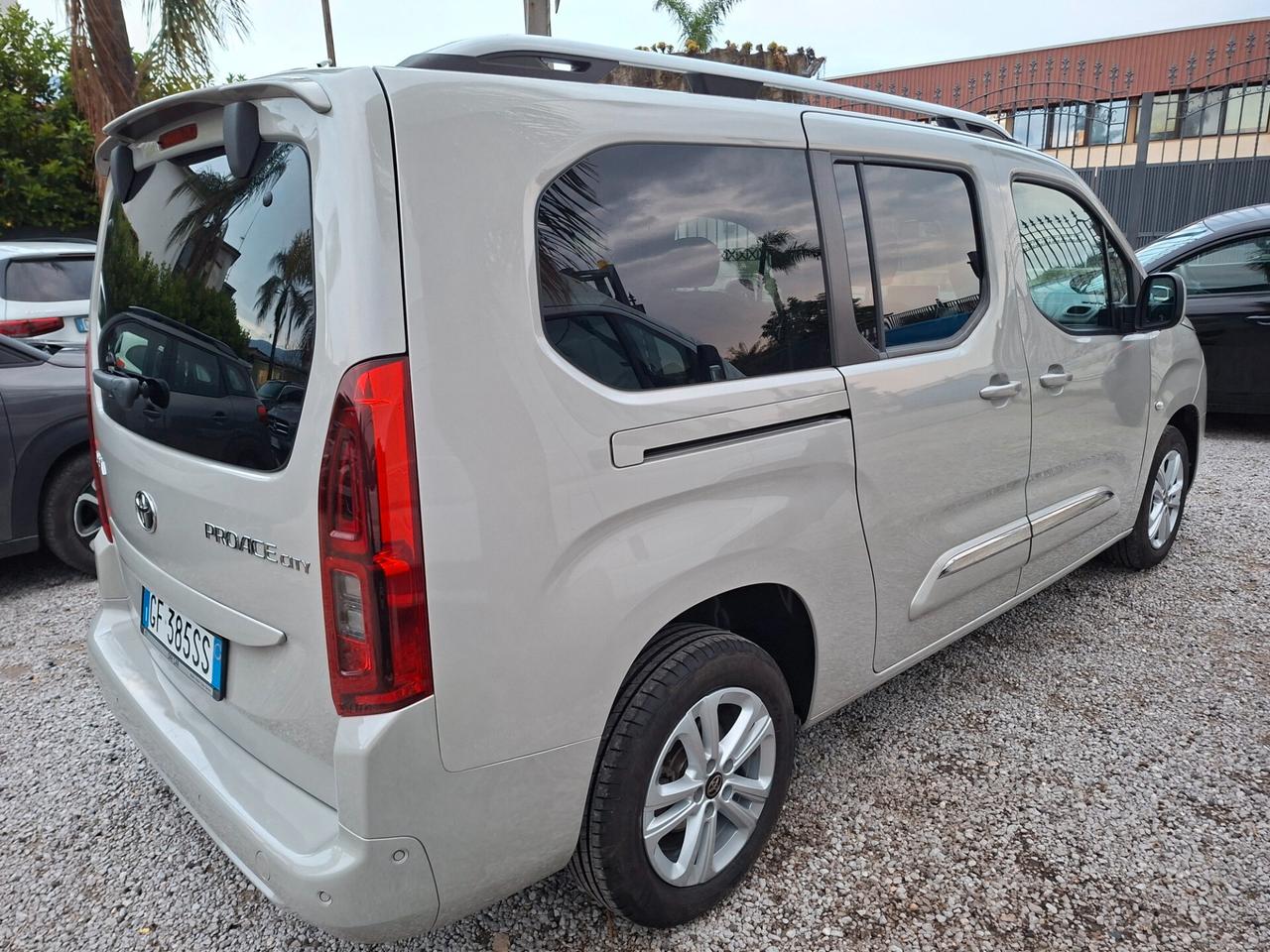 Toyota Proace Verso 1.5D L0 D Luxury