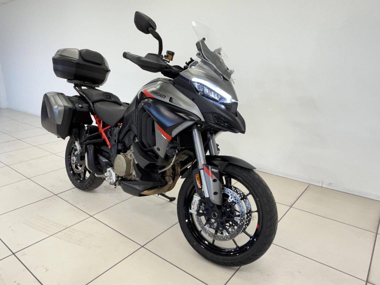 DUCATI Multistrada V4 1160 S Grand Tour