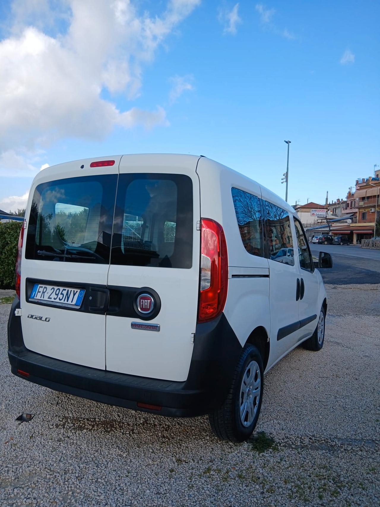 Fiat Doblo 5 posti autocarro 1.3 MJT PC Combi N1 SX
