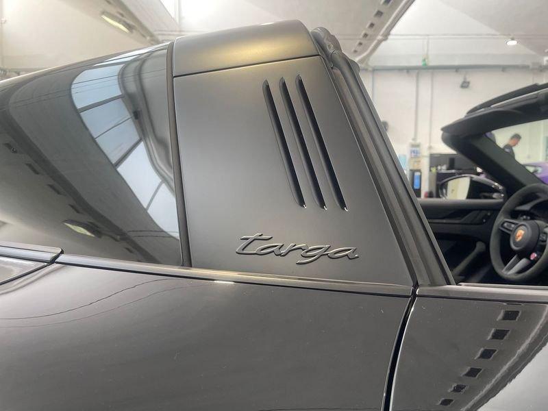 Porsche 911 VIII 992 Targa Targa 3.6 4 GTS auto