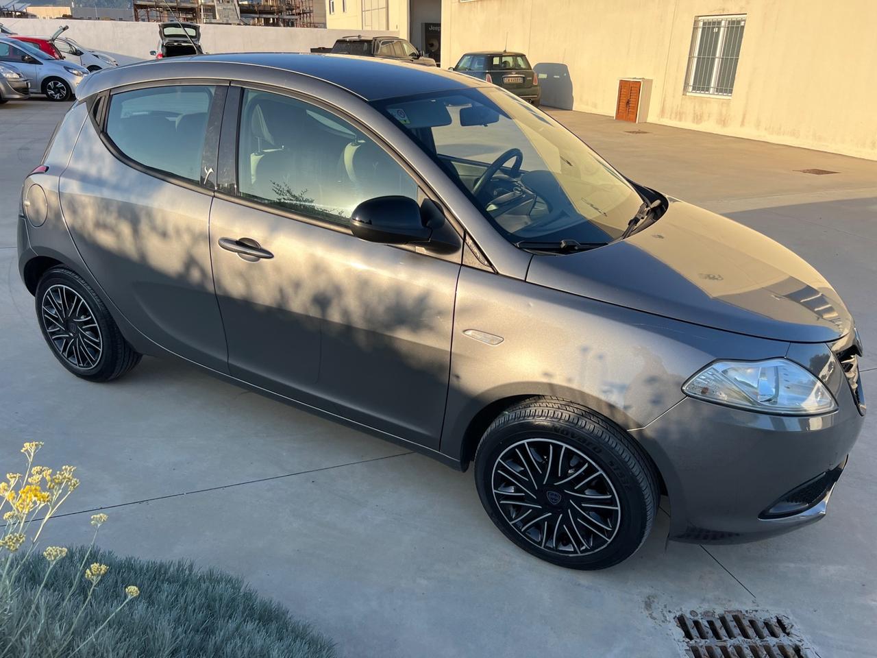 Lancia Ypsilon 1.2 69 CV “62 Mila Km” 2015