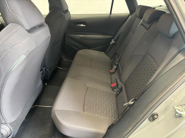 TOYOTA Corolla Touring Sports 2.0 Hybrid Business