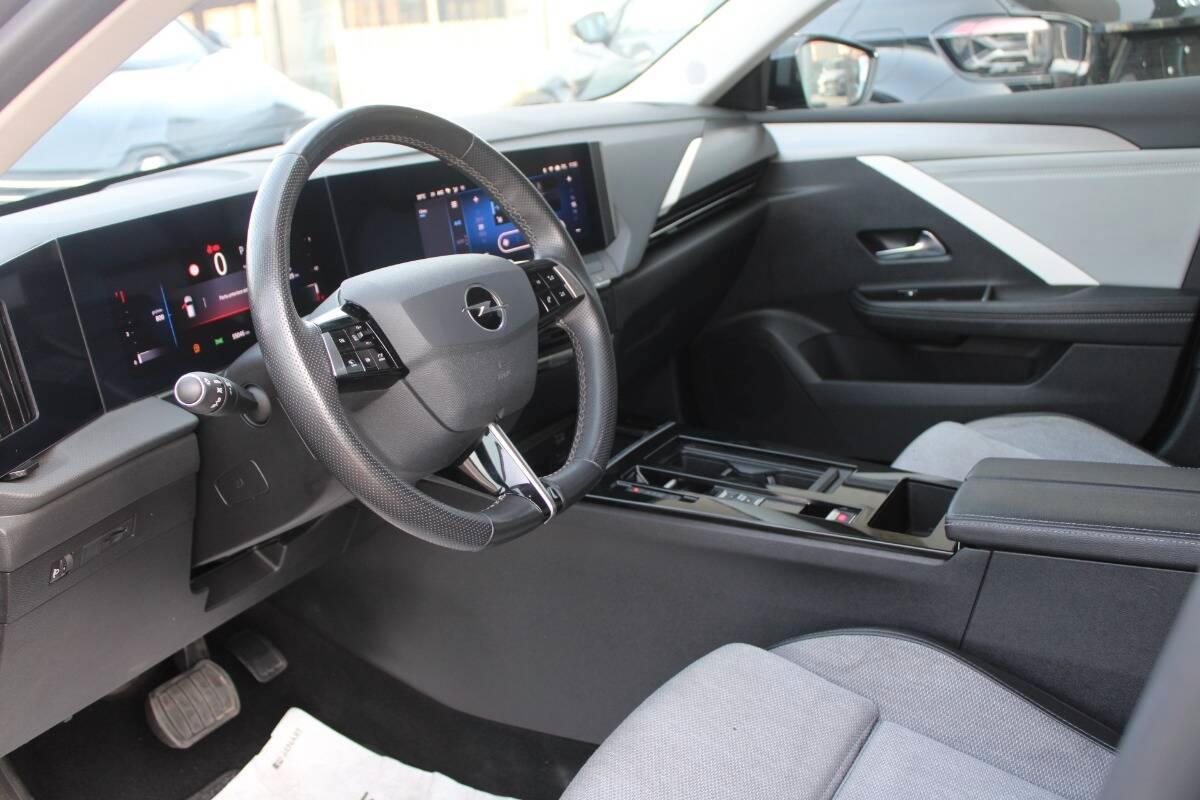 Opel Astra 1.2 t Elegance s&s 130cv AUTO con CAM e CarPlay