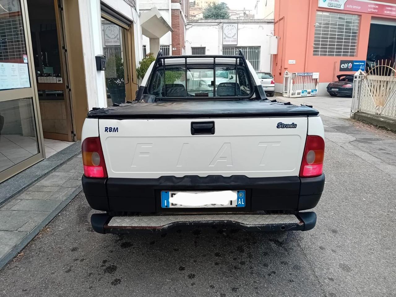 Fiat Strada 1.9 diesel Pick-up -BEN TENUTO-