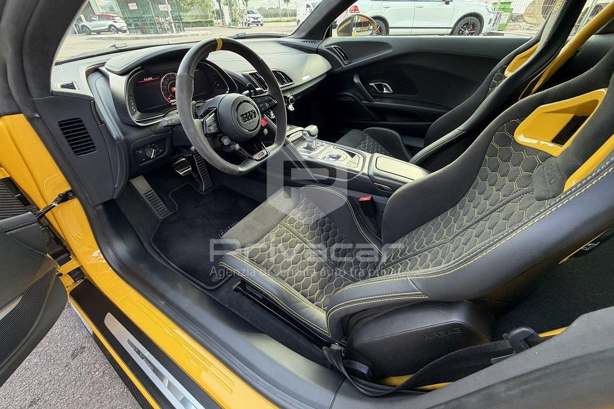 AUDI R8 Coupé 5.2 FSI quattro S tronic plus