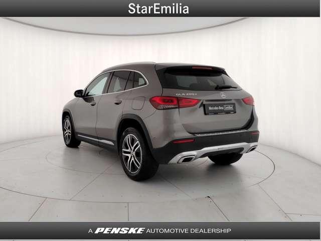 Mercedes-Benz GLA 200 GLA 200 d Automatic Sport
