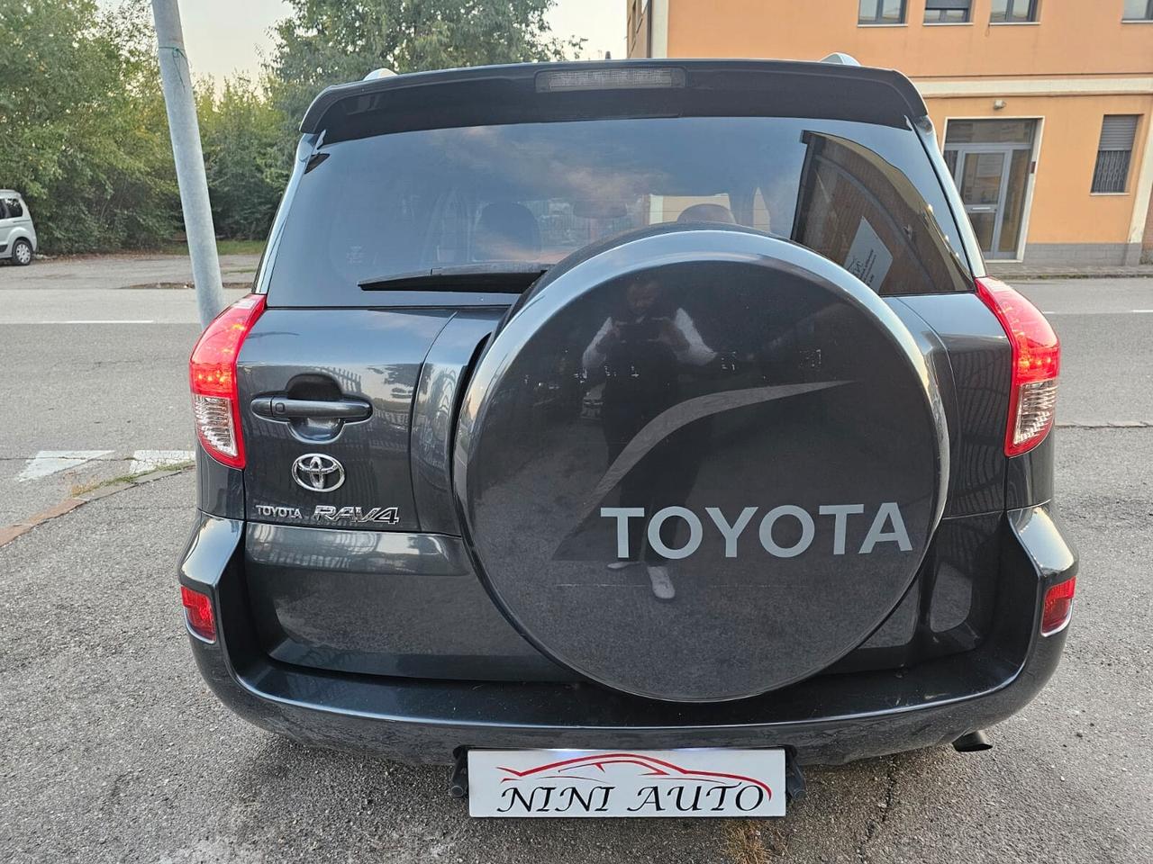 Toyota RAV4 2.2 D-4D 177cv Luxury*Pelle*Navi*
