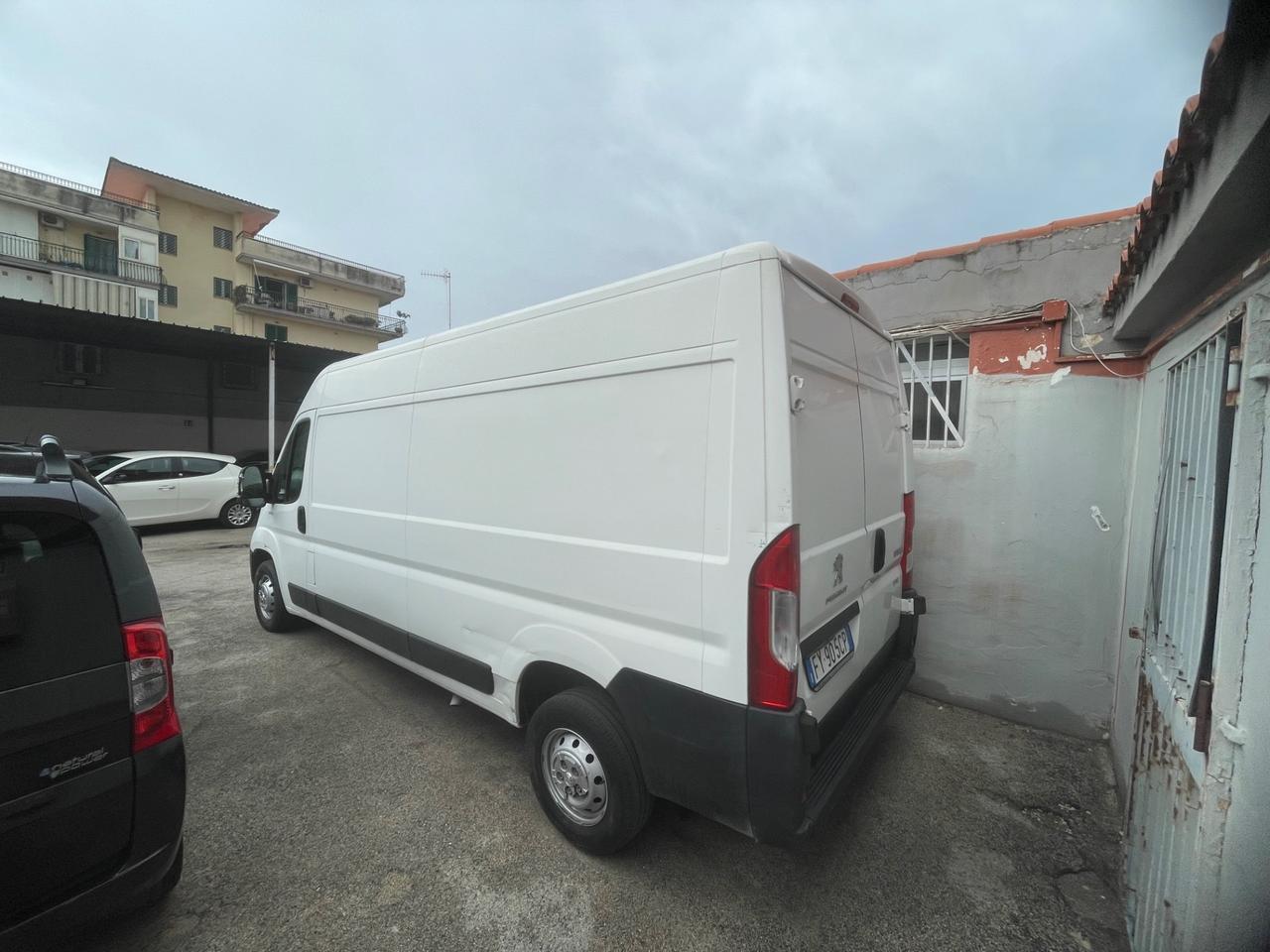 Peugeot BOXER 2.0 BlueHDi 130CV H2 L3