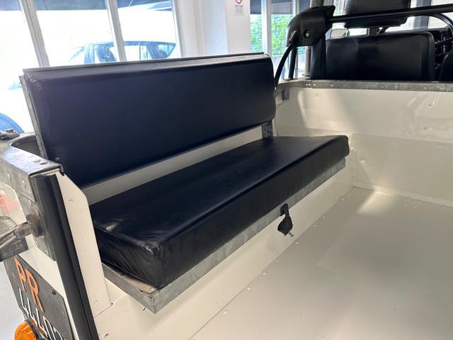 LAND ROVER Defender 90 diesel Soft-top