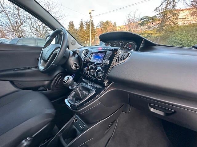 Lancia Ypsilon 1.2 69 CV 5 porte GPL Ecochic Gold