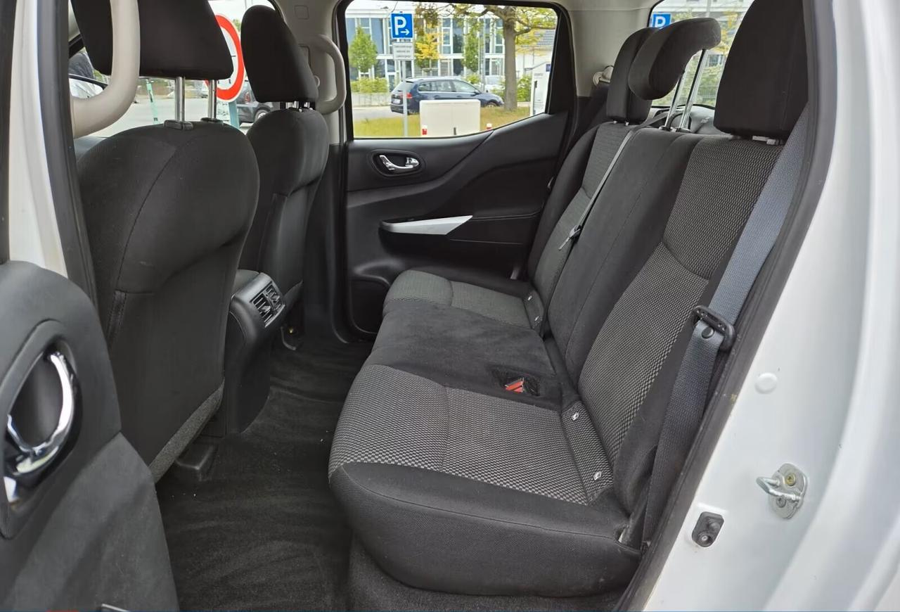 Nissan Navara 2.3 dCi 4WD Double Cab Acenta