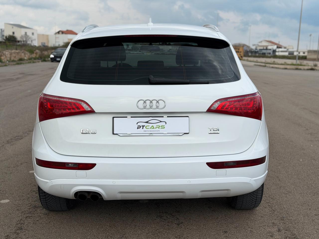 Audi Q5 q5 2.0 tdi 170cv quattro fari*navi