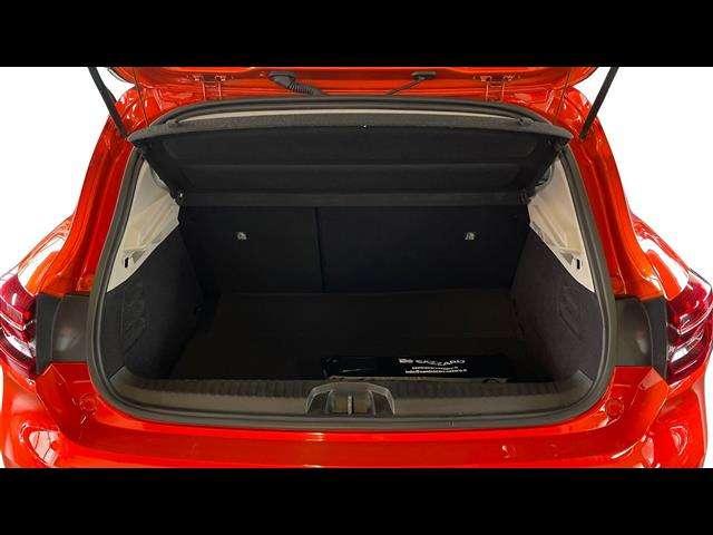 Renault Clio 1.6 E-Tech hybrid Zen 140cv auto my21