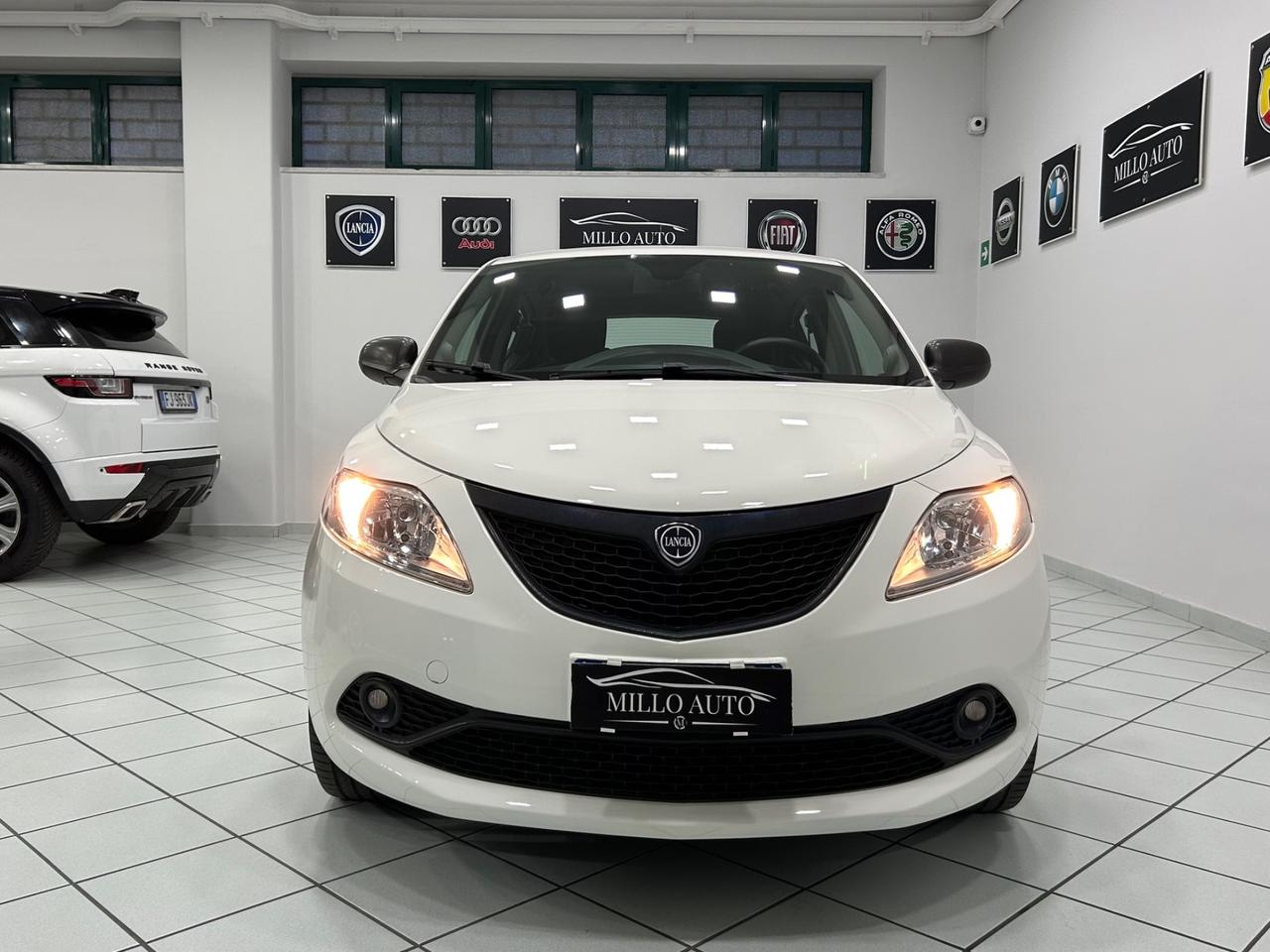 Lancia Ypsilon 1.2 69 CV Elefantino Blu 33.000KM